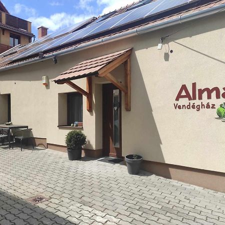Hotel Alma Vendeghaz Veszprém Exteriér fotografie