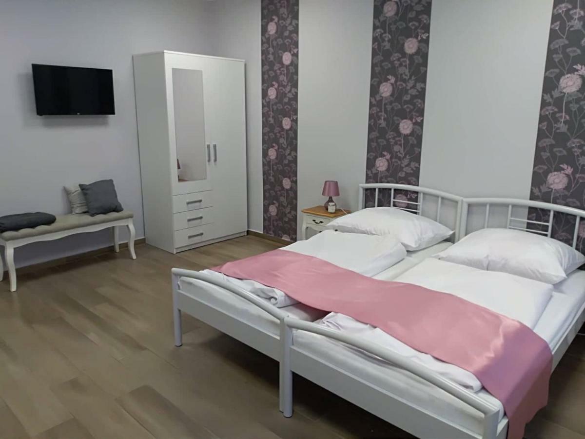 Hotel Alma Vendeghaz Veszprém Exteriér fotografie